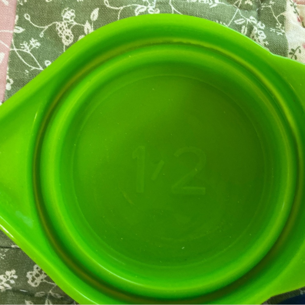 Colorful Measuring Cups Set - Picture 5 of 8